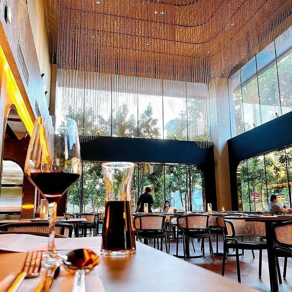 El Cerdo TTDI Elegant Dining Room
